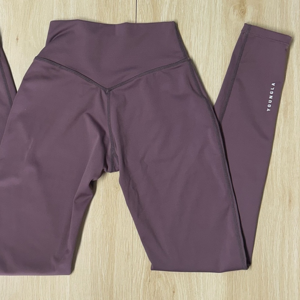 YoungLA Women's Leggings in Plum
